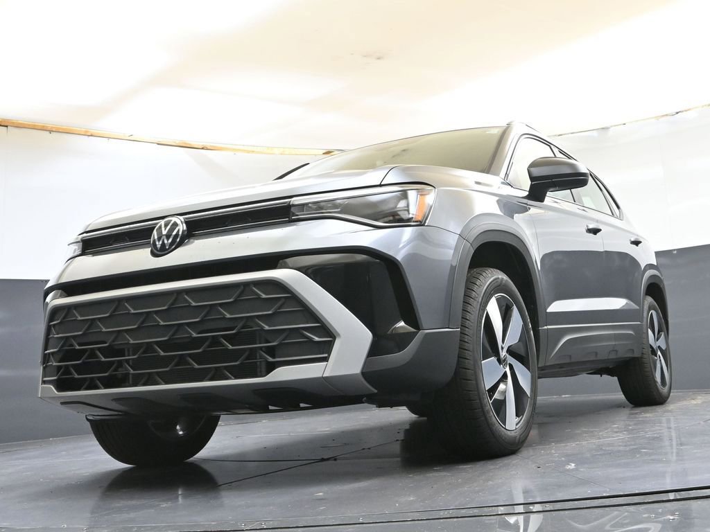 Used 2025 Volkswagen Taos S AWD/4WD image 35