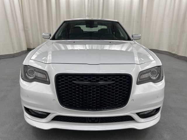 Used 2023 Chrysler 300 Touring L w/ Popular Equipment Group AWD/4WD image 8