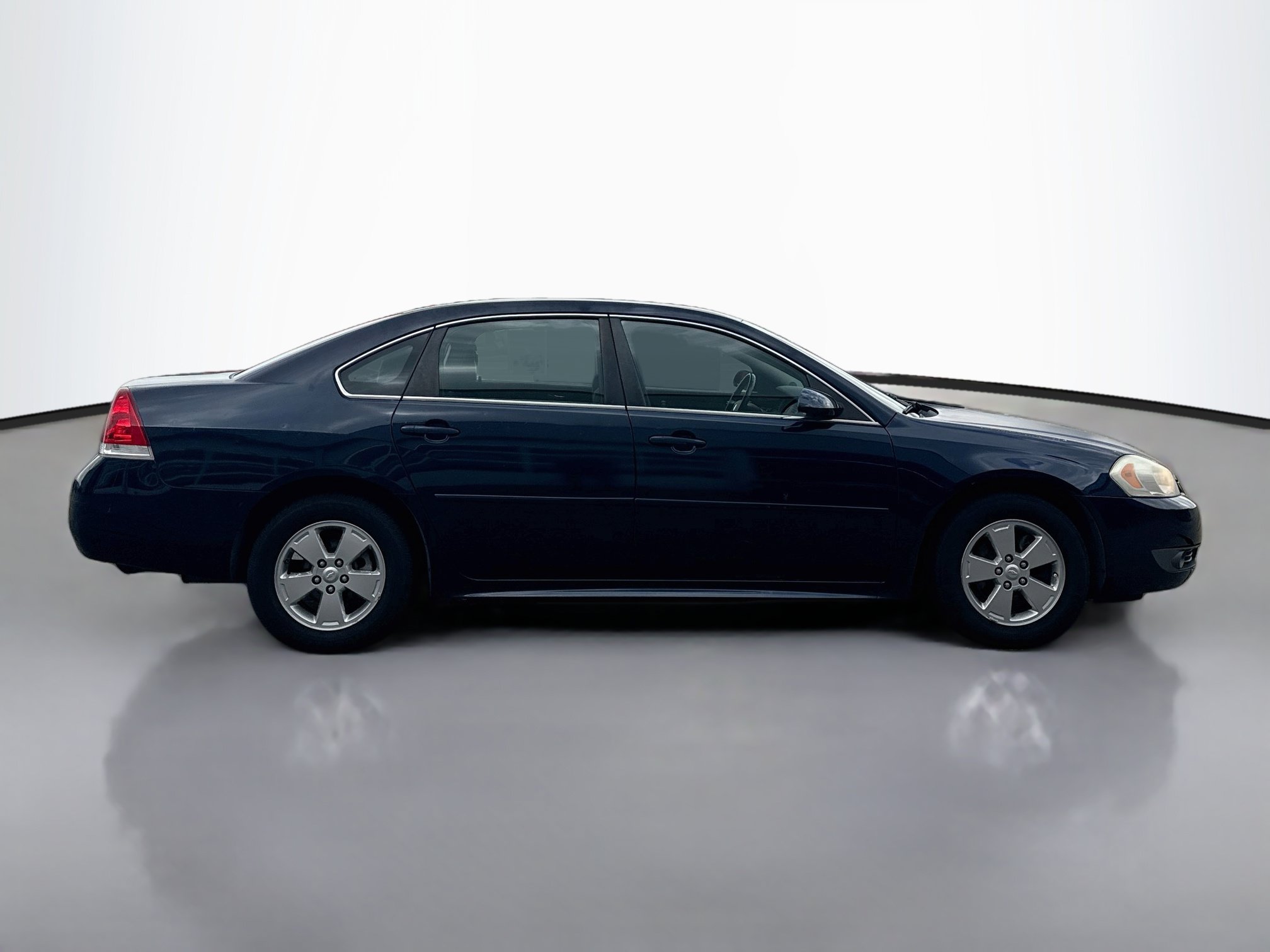 Used 2011 Chevrolet Impala LT FWD image 7