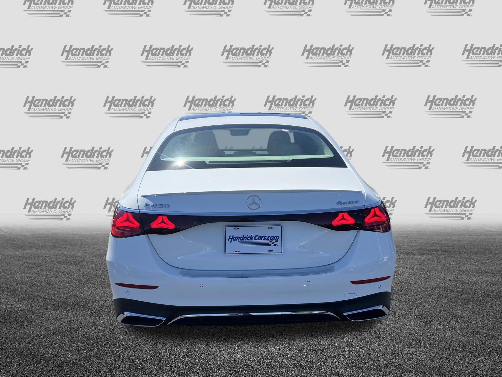 Used 2024 Mercedes-Benz E 450 4MATIC Sedan image 9