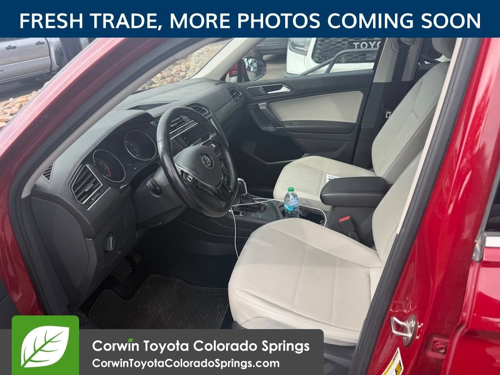 Used 2018 Volkswagen Tiguan SEL FWD image 10