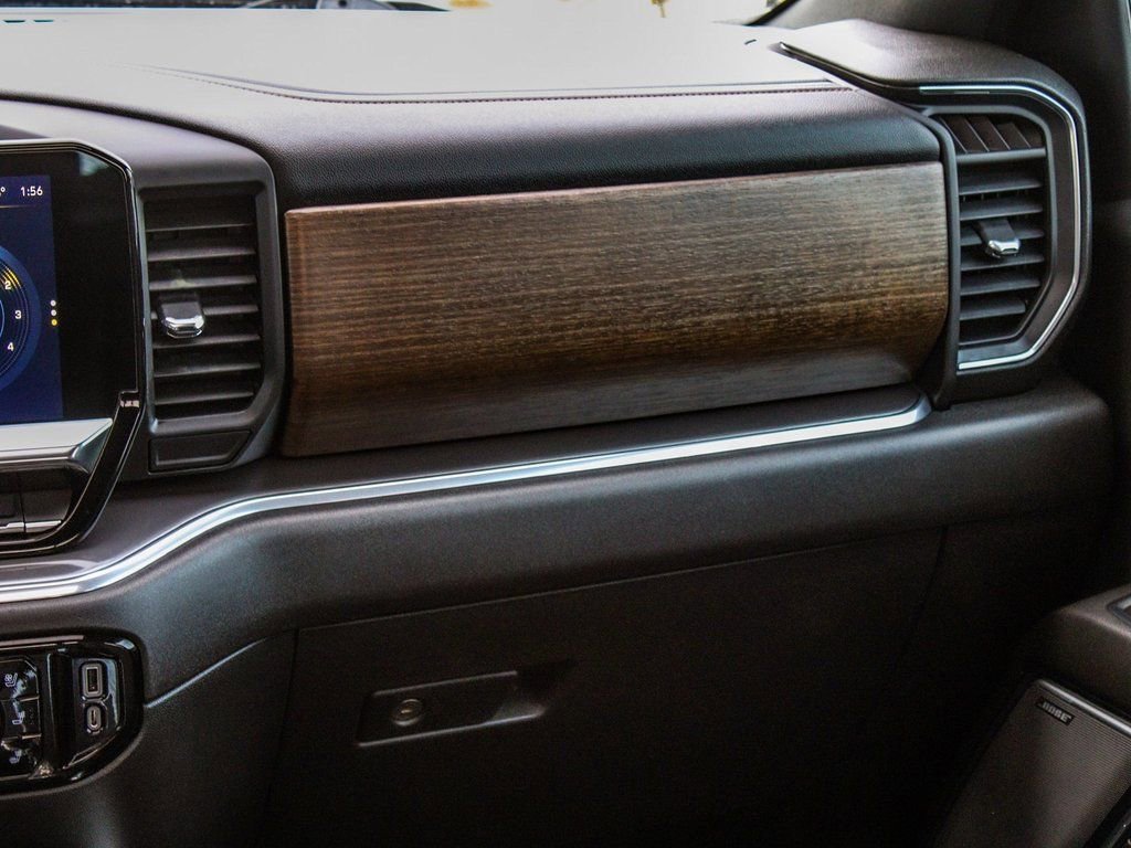 Used 2023 Chevrolet Silverado 1500 High Country w/ High Country Premium Package image 17