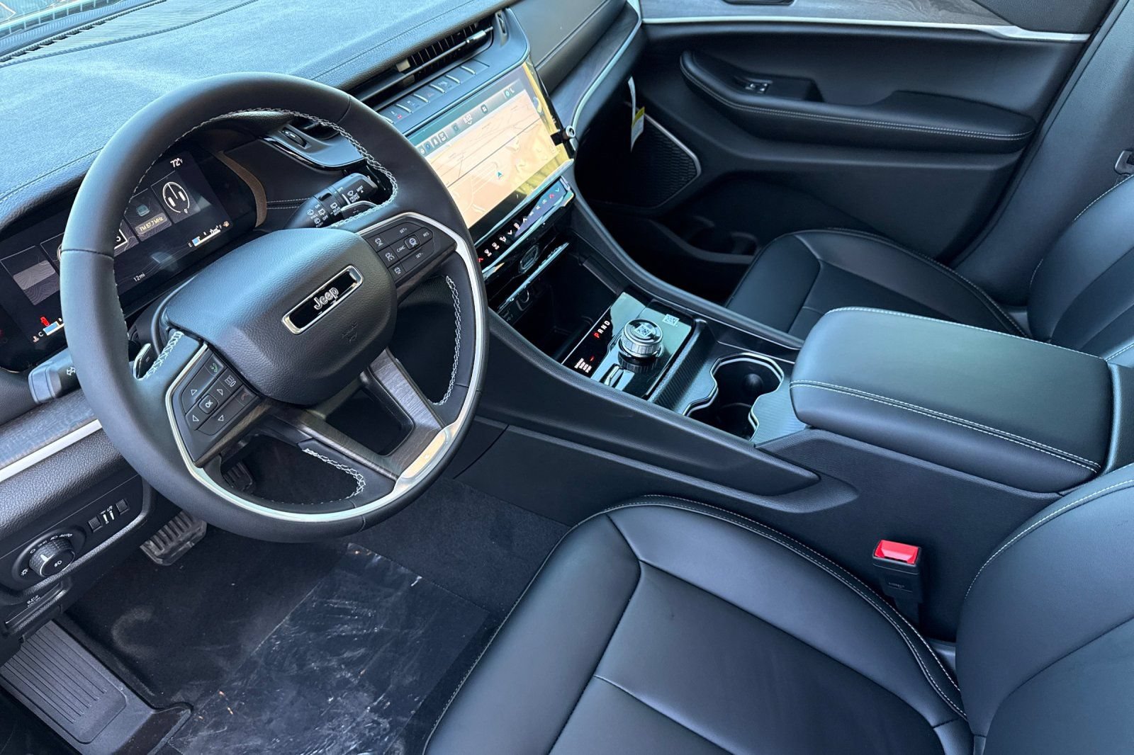 New 2026 Jeep Grand Cherokee Limited AWD/4WD image 9