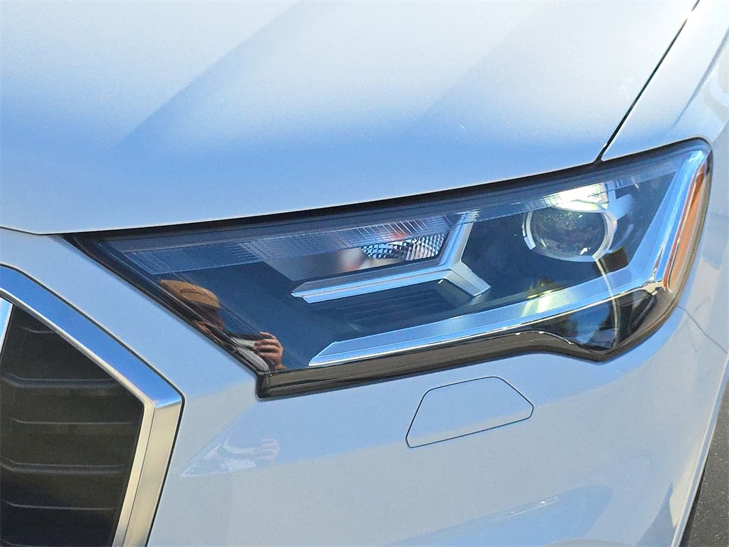 Certified 2023 Audi Q7 2.0T Premium w/ Towing Package image 33