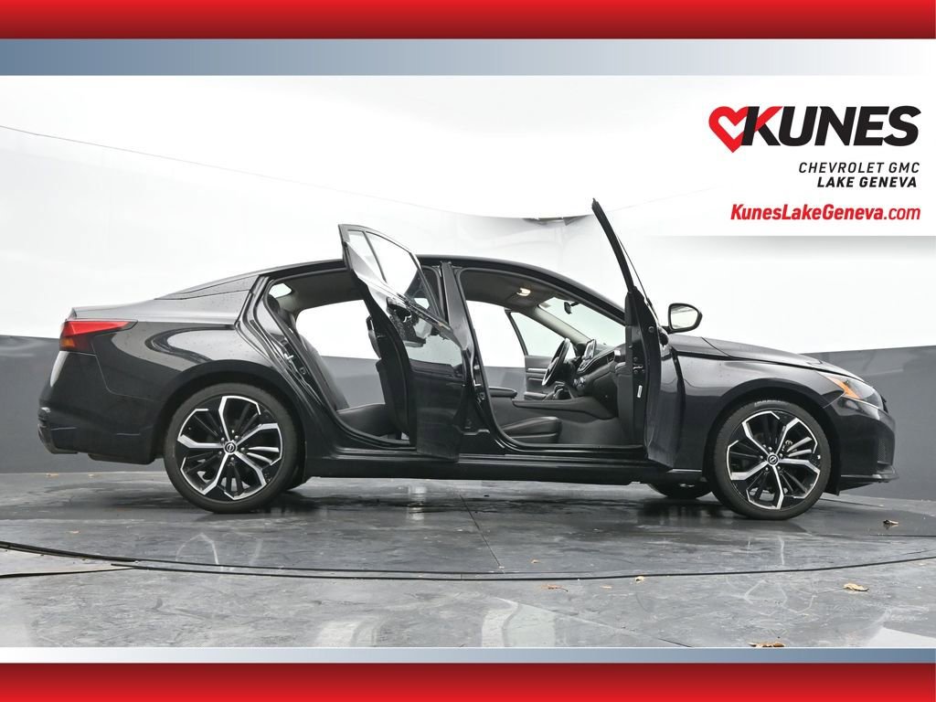 Used 2024 Nissan Altima 2.5 SR image 72