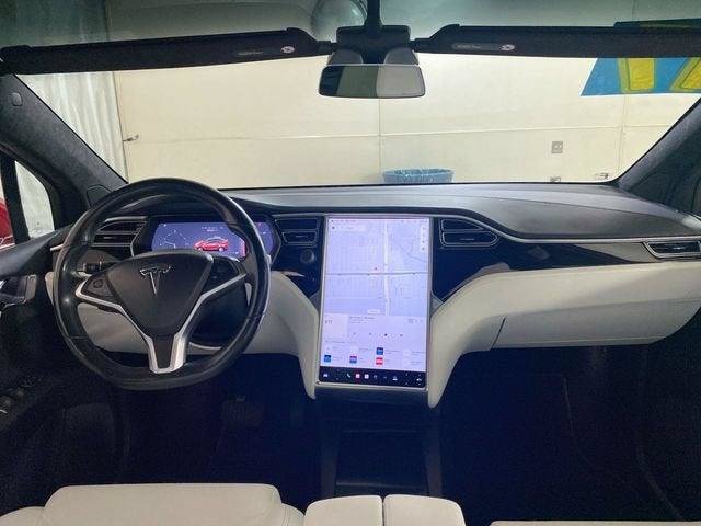 Used 2017 Tesla Model X 90D AWD/4WD image 30