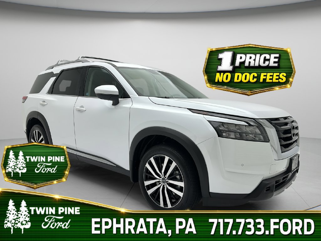 Used 2025 Nissan Pathfinder Platinum