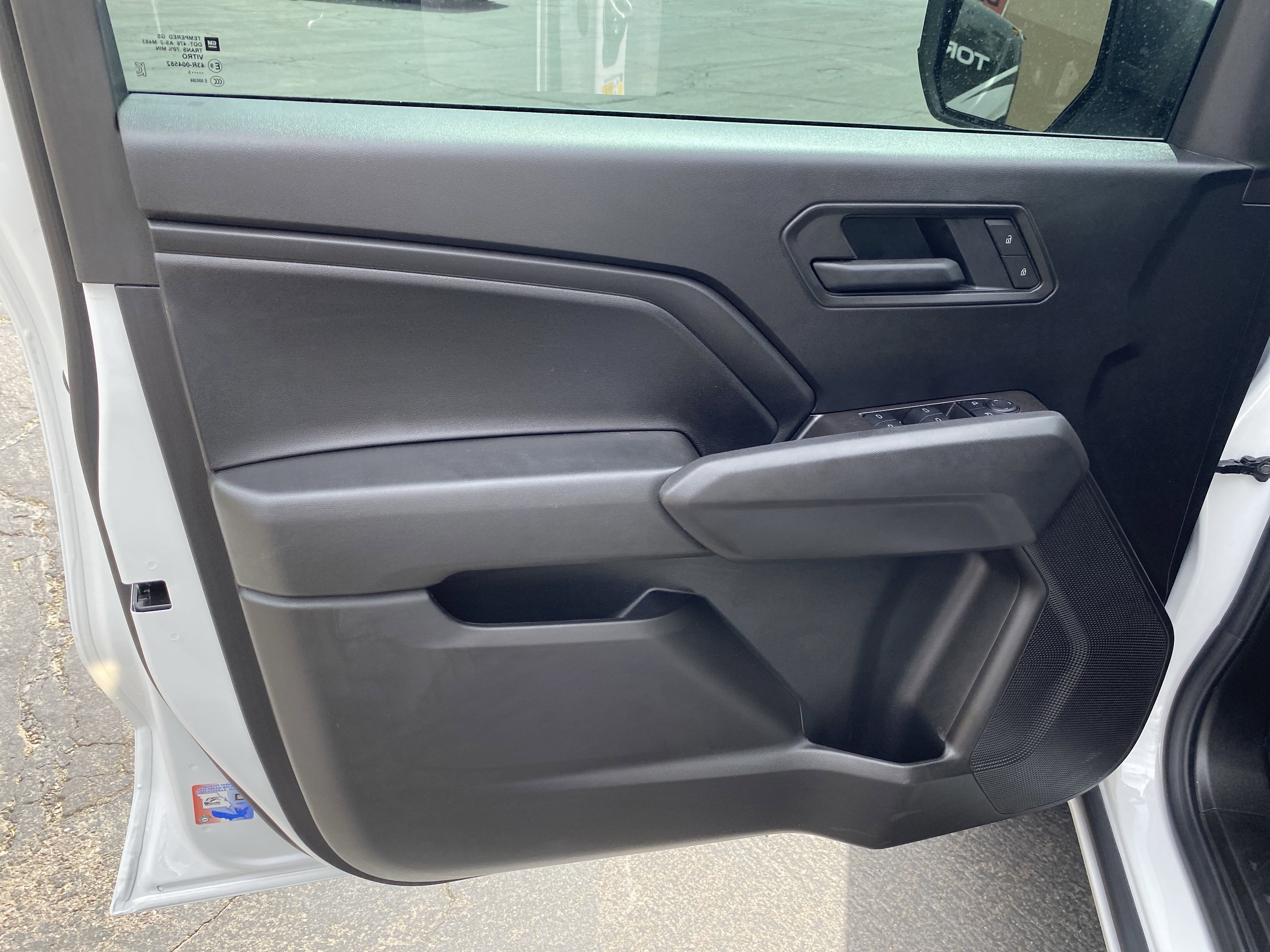 Used 2025 Chevrolet Colorado W/T image 7