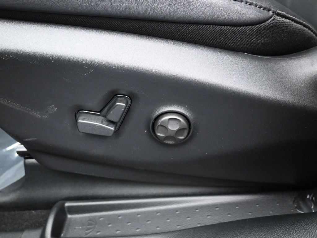 New 2026 Chrysler Pacifica Select image 13