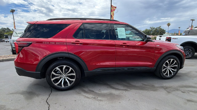 Used 2026 Ford Explorer ST-Line RWD image 3