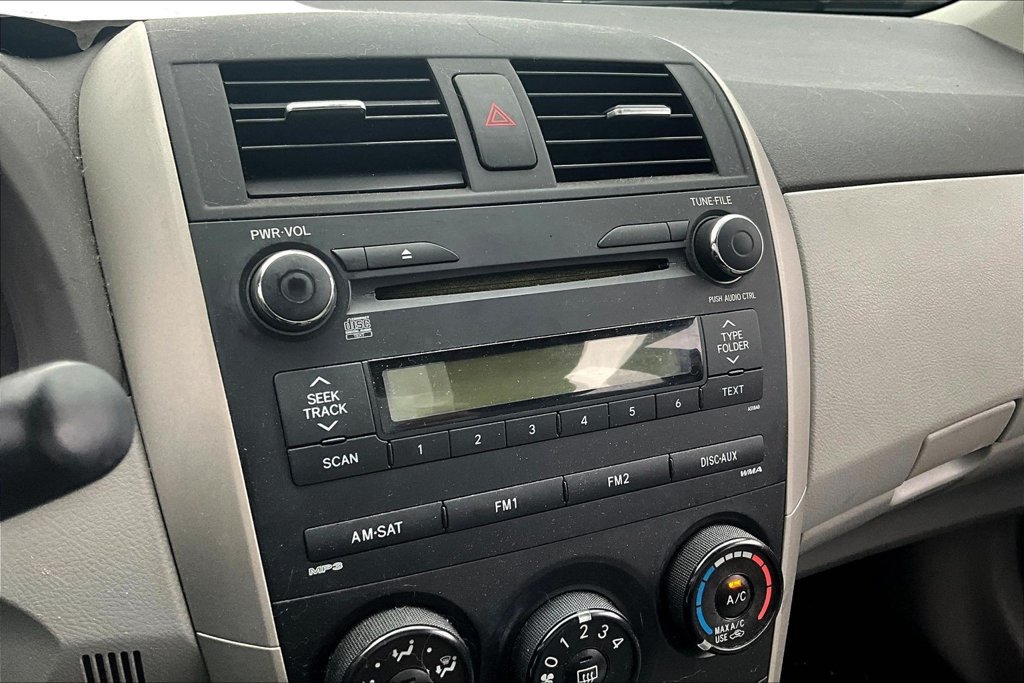 Used 2010 Toyota Corolla LE FWD image 14