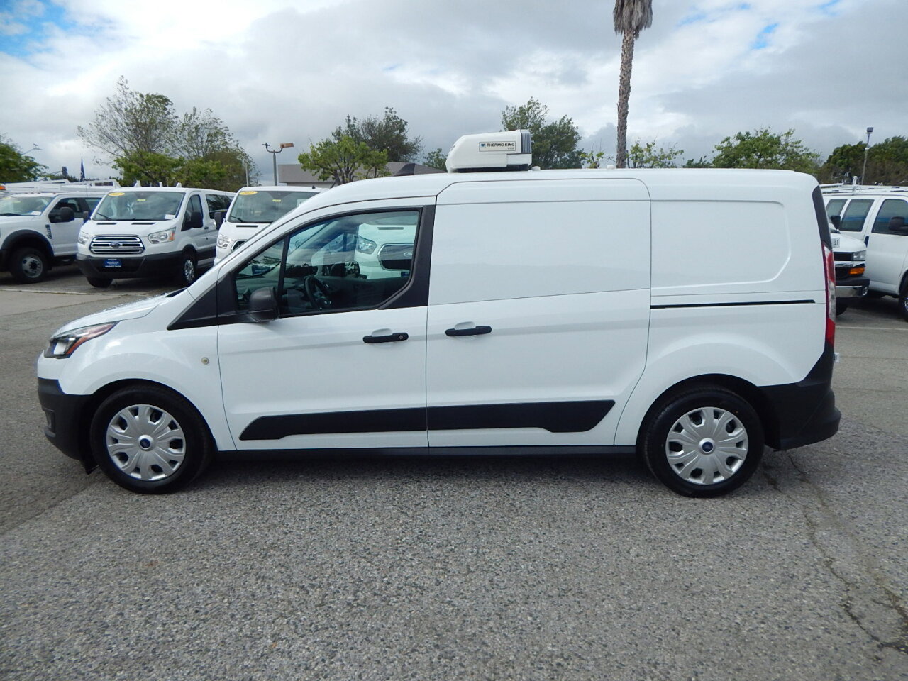 Used 2020 Ford Transit Connect XL image 5