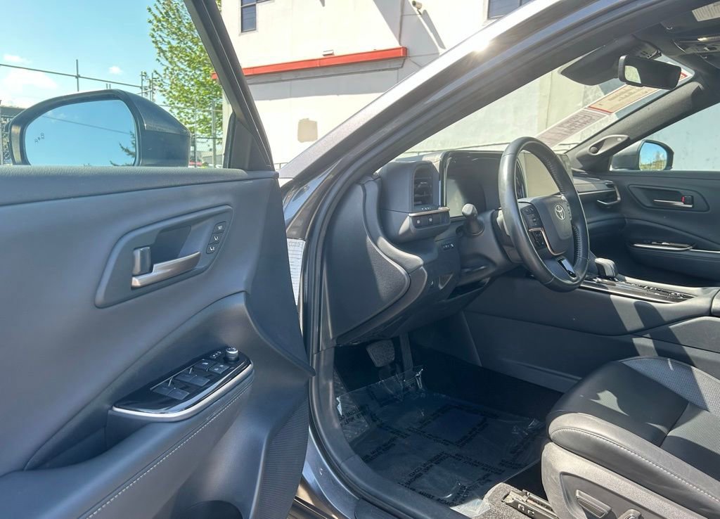 Certified 2024 Toyota Crown Limited AWD/4WD image 9