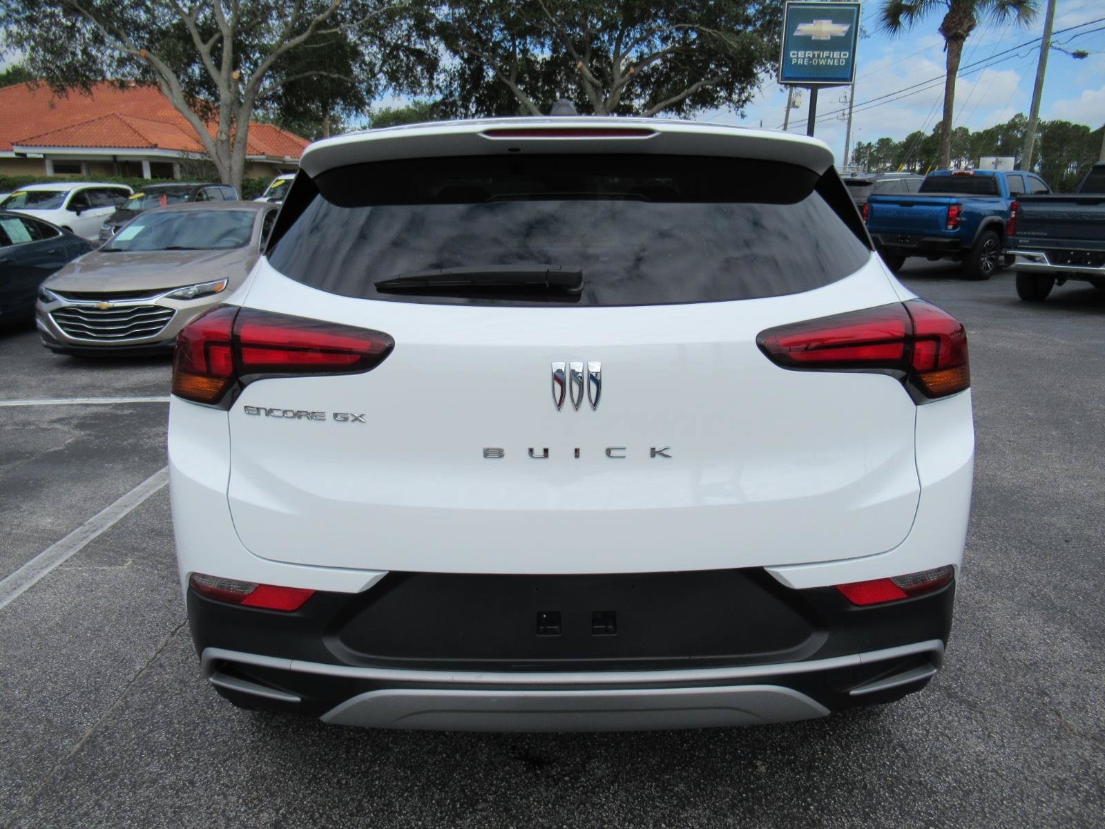 Used 2025 Buick Encore GX Preferred FWD image 7