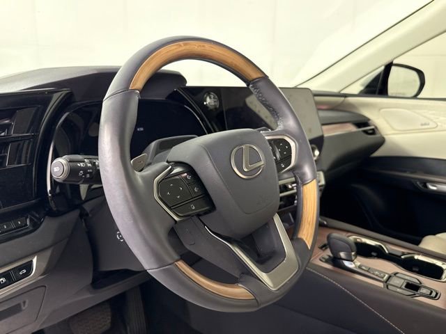 Certified 2023 Lexus RX 350 FWD w/ Accessory Package image 16