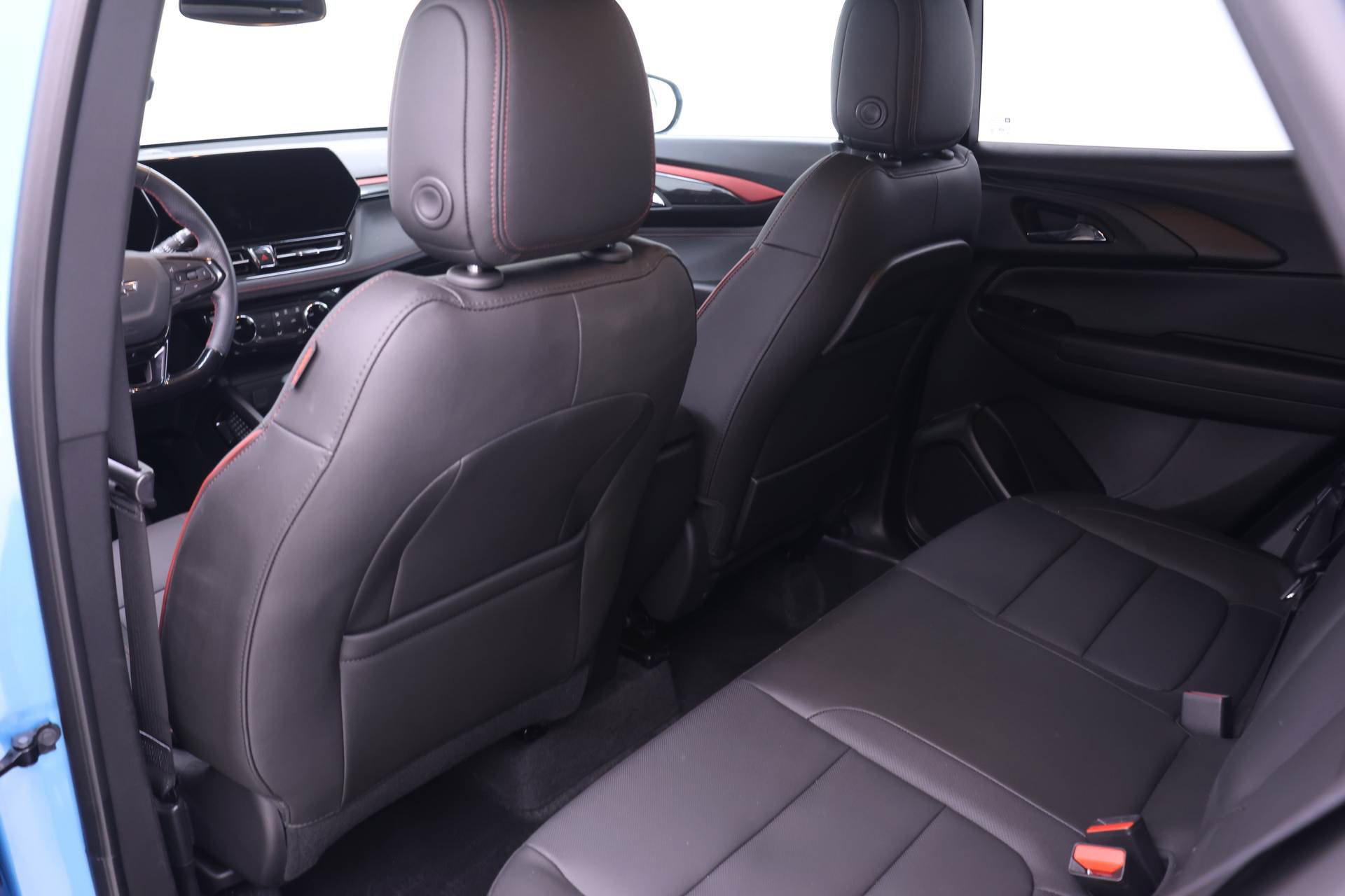 Used 2025 Chevrolet TrailBlazer RS w/ Driver Confidence Package FWD image 12