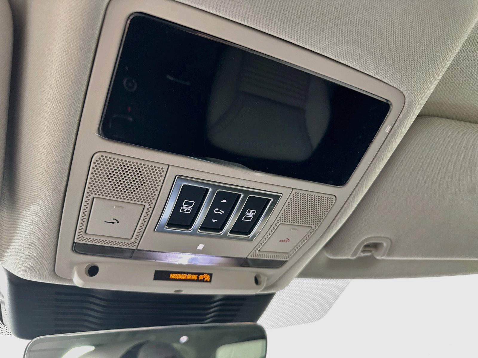 New 2026 Land Rover Discovery Limited Edition AWD/4WD image 32