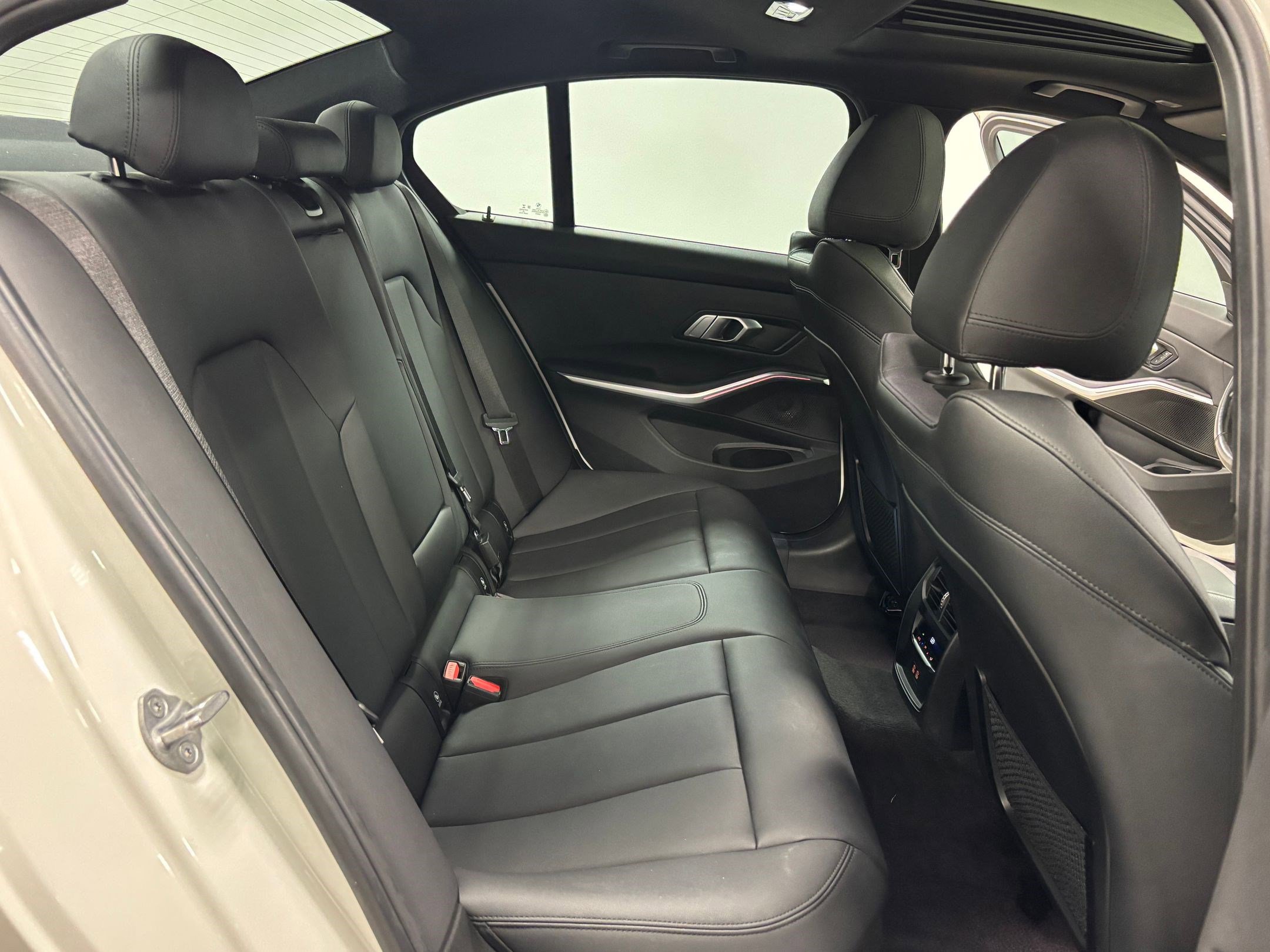 Used 2021 BMW M340i xDrive image 30