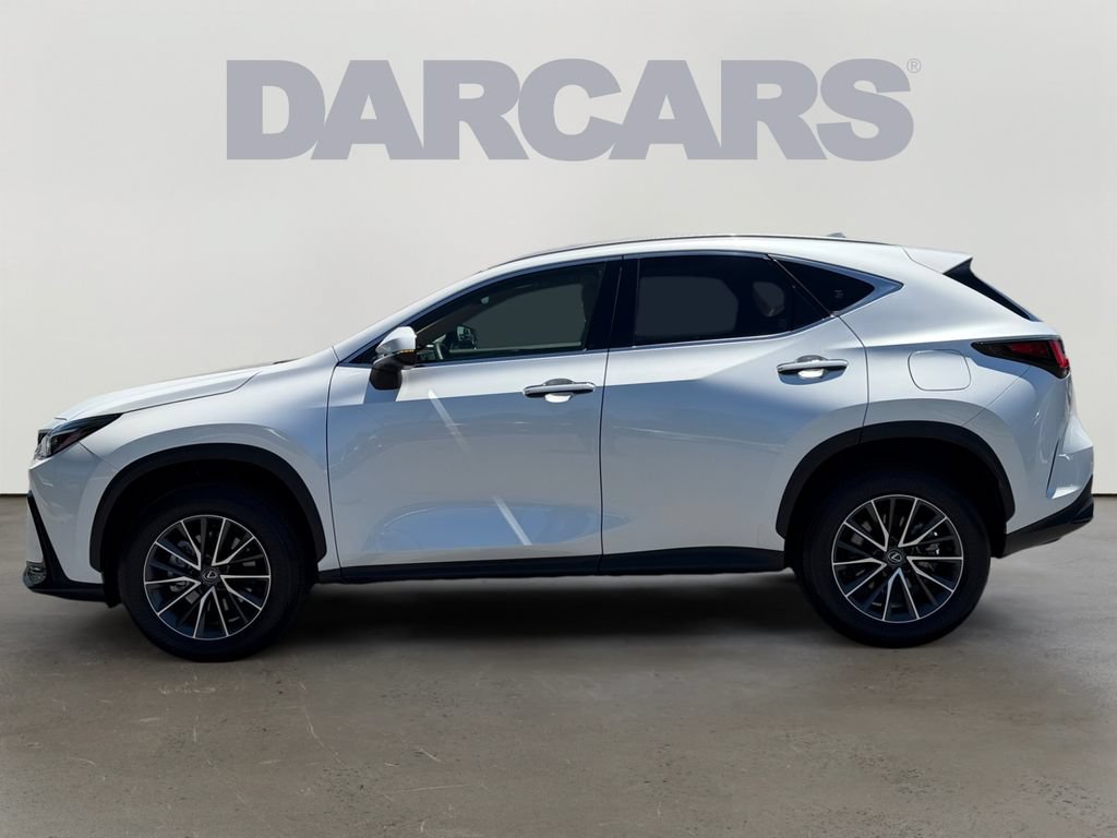 Used 2024 Lexus NX 250 FWD image 3