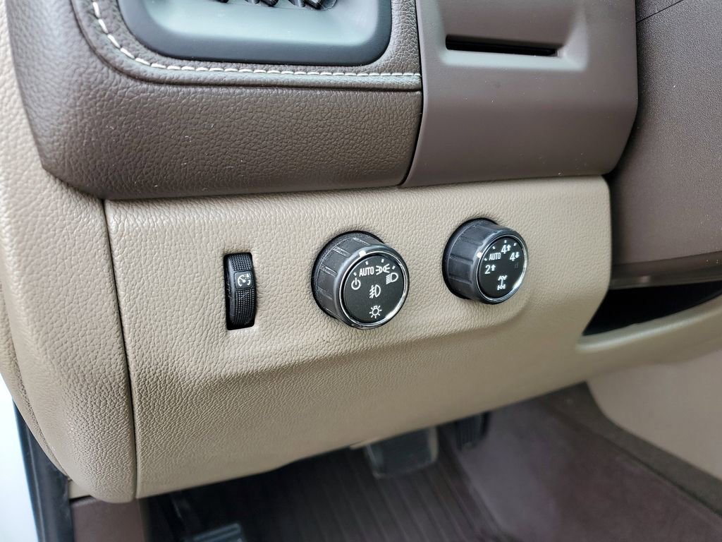 Used 2016 GMC Canyon SLT image 13