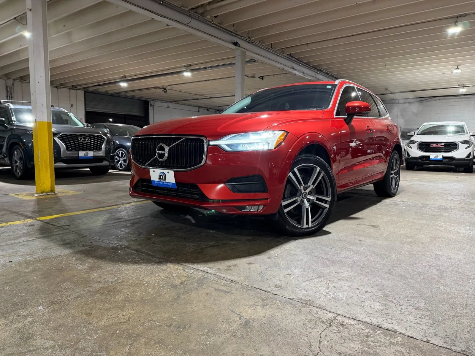 Used 2021 Volvo XC60 T6 Momentum w/ Climate Package AWD/4WD image 1