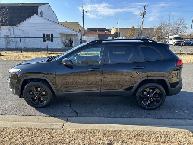 Used 2017 Jeep Cherokee High Altitude w/ Technology Group image 23
