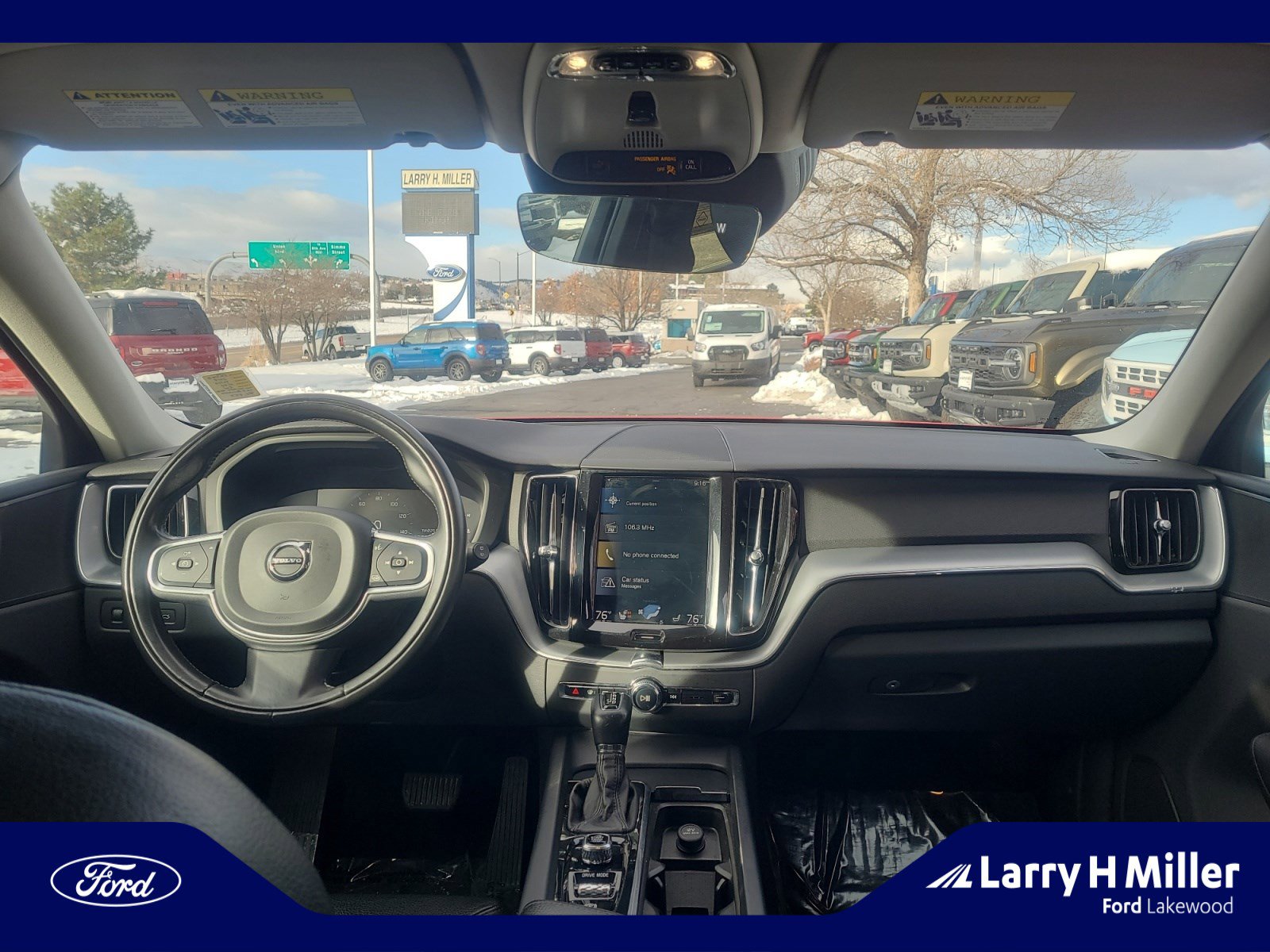 Used 2019 Volvo XC60 T5 Momentum w/ Premium Package image 19