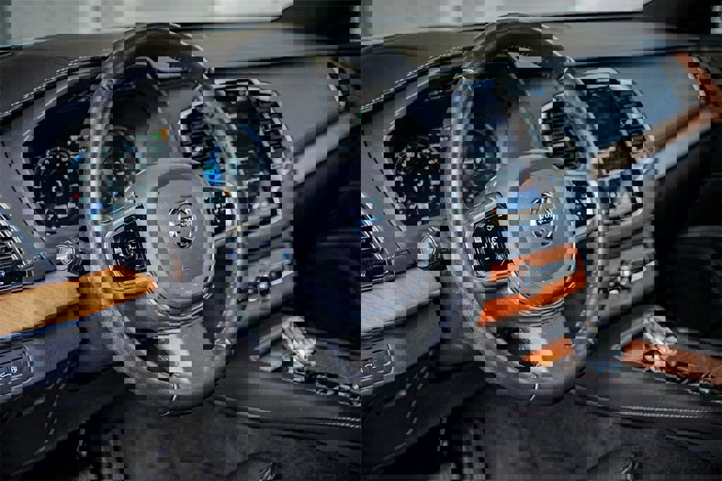 Used 2020 Volvo XC90 T8 Inscription image 10