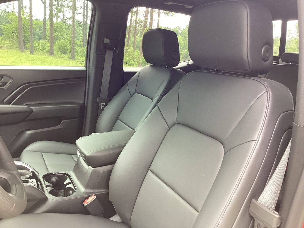 New 2026 Chevrolet Colorado W/T w/ WT Custom Package RWD image 13