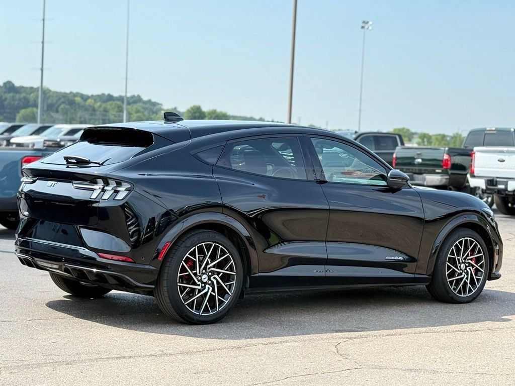 Used 2023 Ford Mustang Mach-E GT w/ GT Performance Edition AWD/4WD image 32