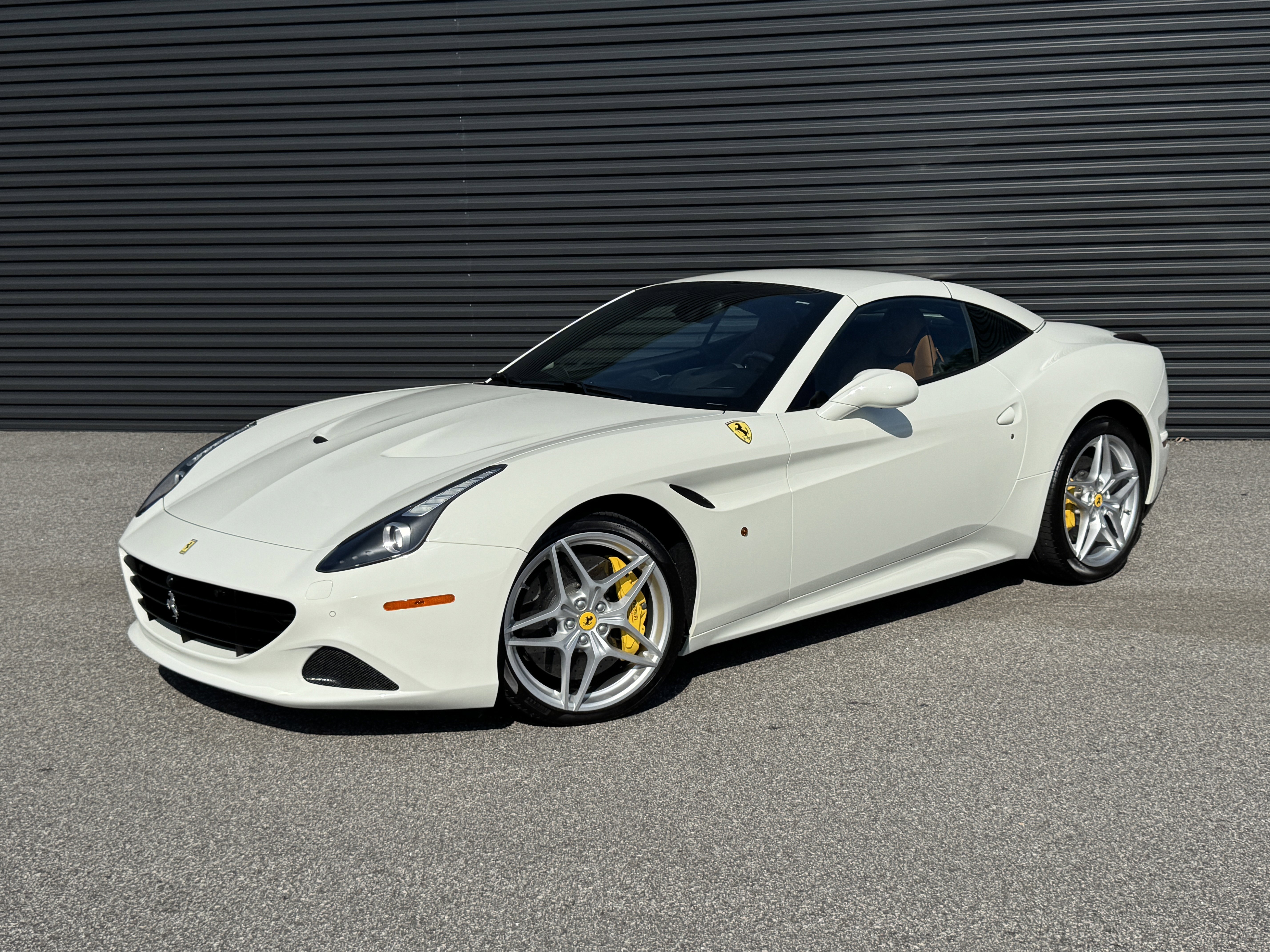 Used 2017 Ferrari California T video 1