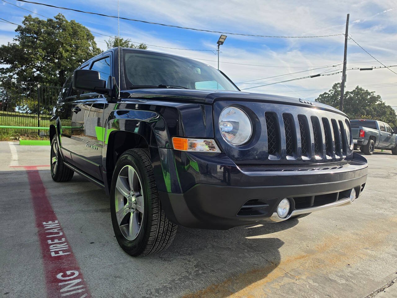 Used 2016 Jeep Patriot High Altitude FWD image 4