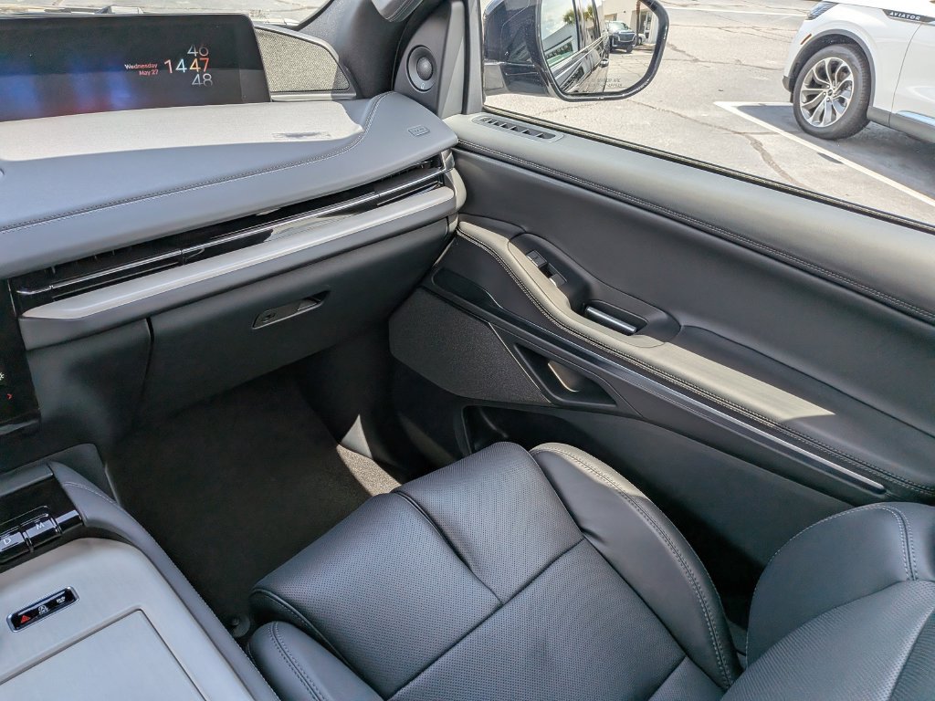 New 2026 Lincoln Navigator L Reserve w/ Jet Appearance Package AWD/4WD image 19