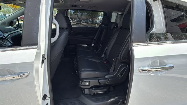 Used 2023 Honda Odyssey Touring image 17