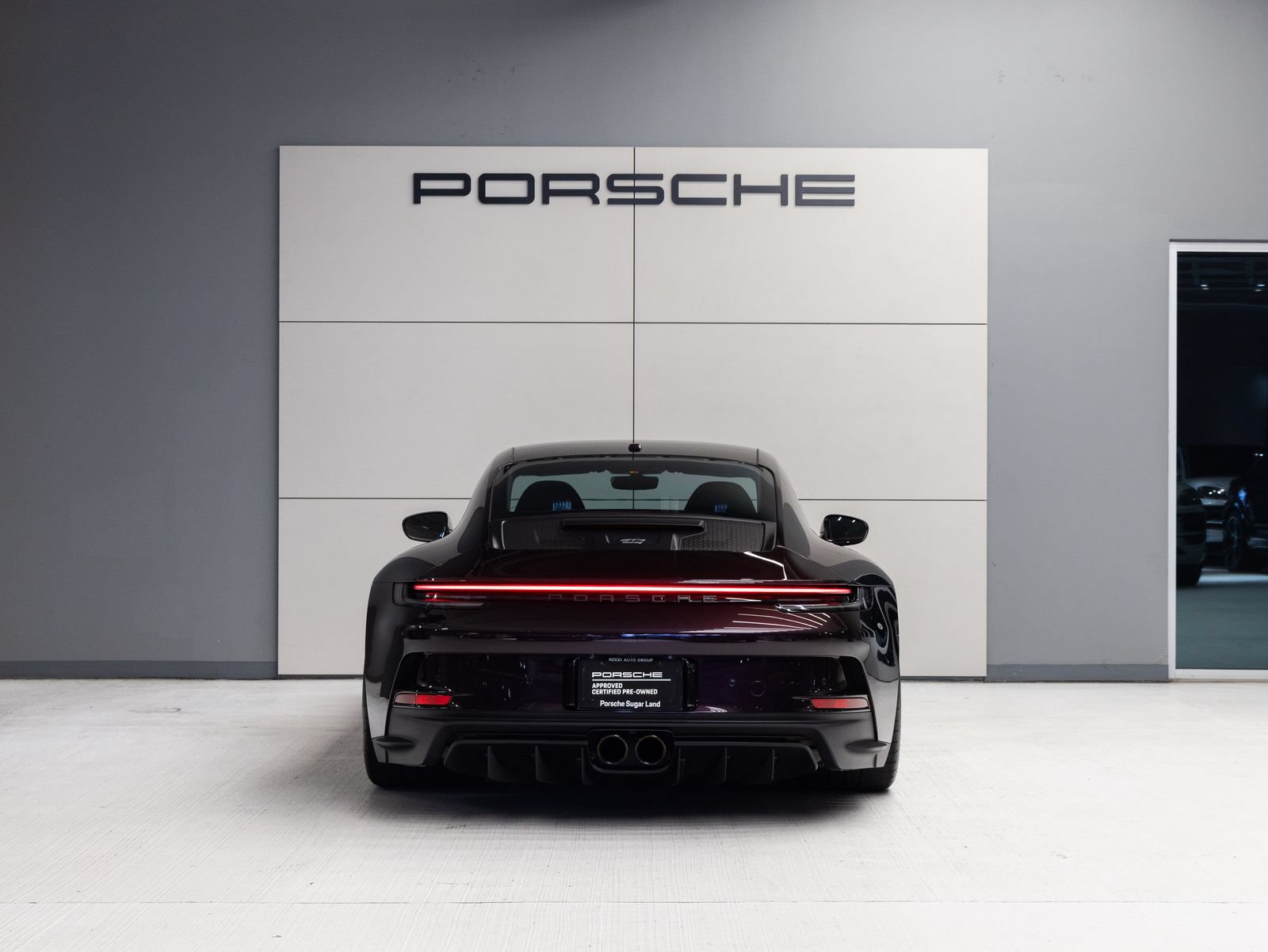 Certified 2022 Porsche 911 GT3 RWD image 6