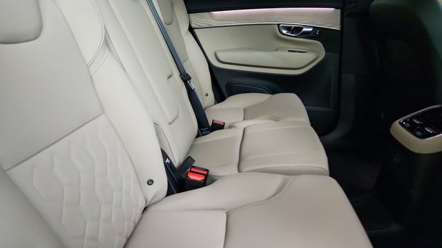 New 2026 Volvo XC90 T8 Plus w/ Protection Package Premier AWD/4WD image 35