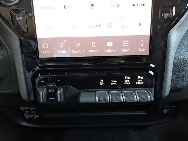 New 2026 RAM 2500 Tradesman AWD/4WD image 17