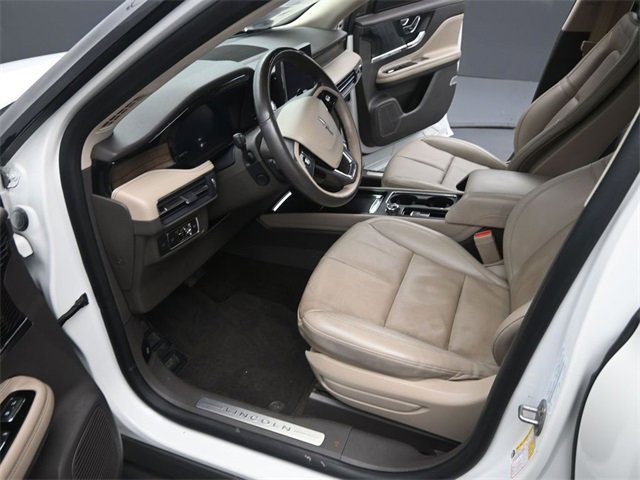 Used 2022 Lincoln Corsair Reserve w/ Equipment Group 201A image 9