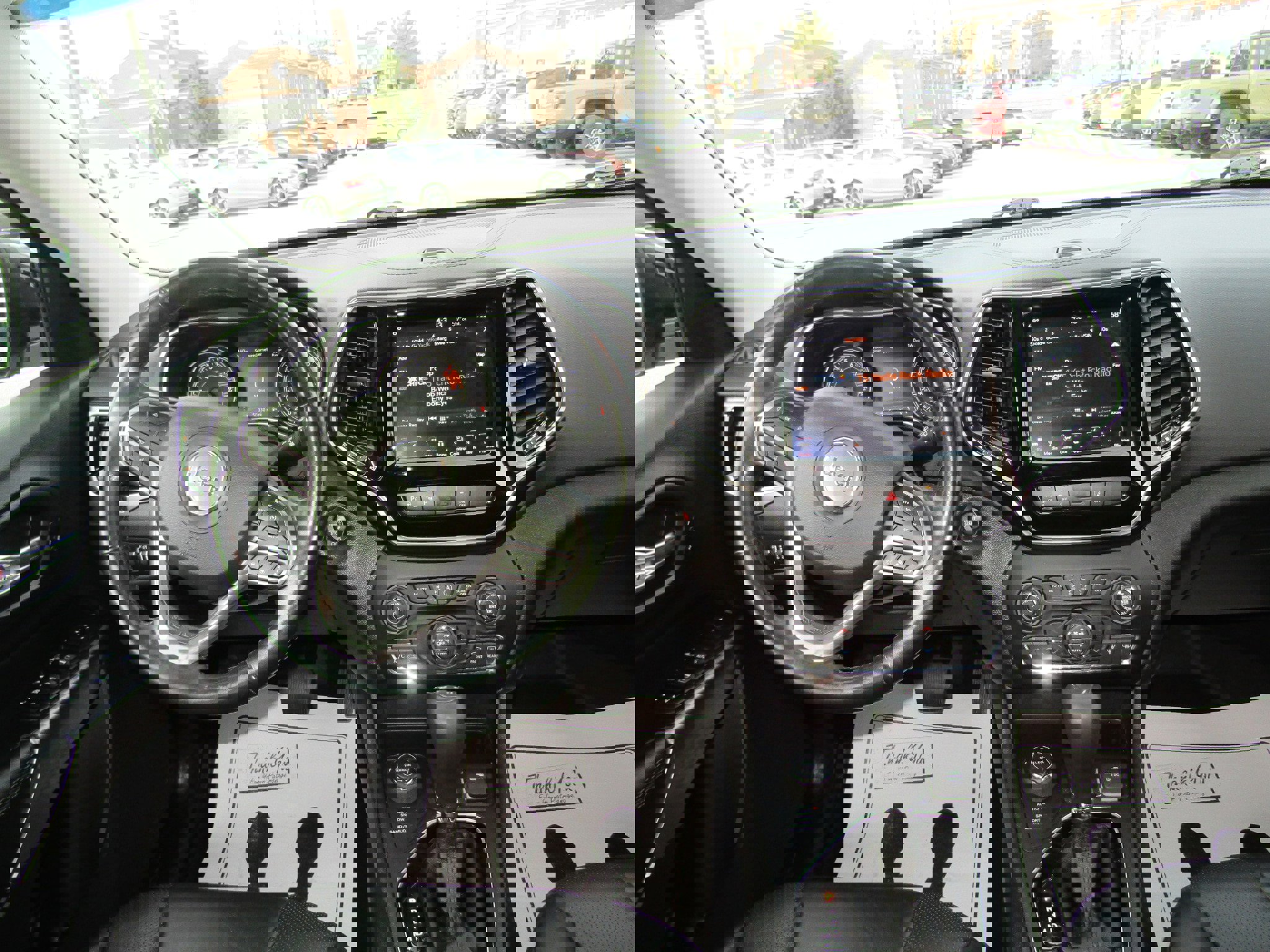 Used 2019 Jeep Cherokee Limited w/ Luxury Group image 19