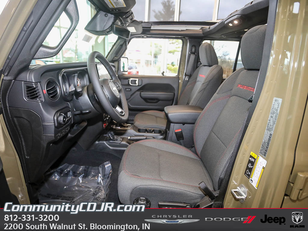 New 2026 Jeep Wrangler Unlimited Rubicon w/ Technology Group AWD/4WD image 10
