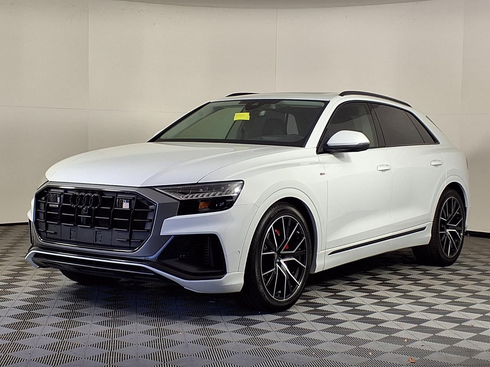 Used 2023 Audi Q8 Prestige image 3