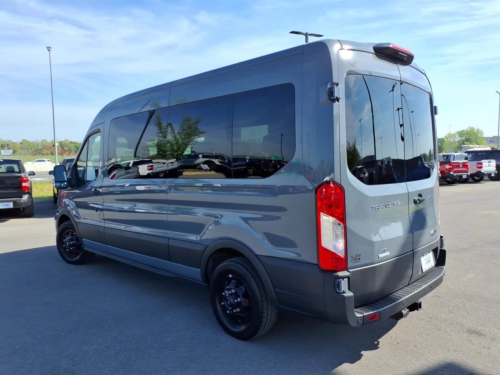 Used 2024 Ford Transit 350 XLT image 5