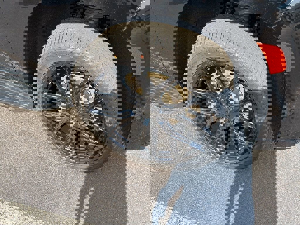 Used 2022 Cadillac Escalade Sport Platinum w/ LPO, ONYX Package AWD/4WD image 8