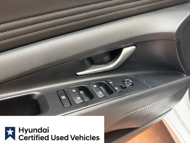 Certified 2025 Hyundai Elantra SEL FWD image 23