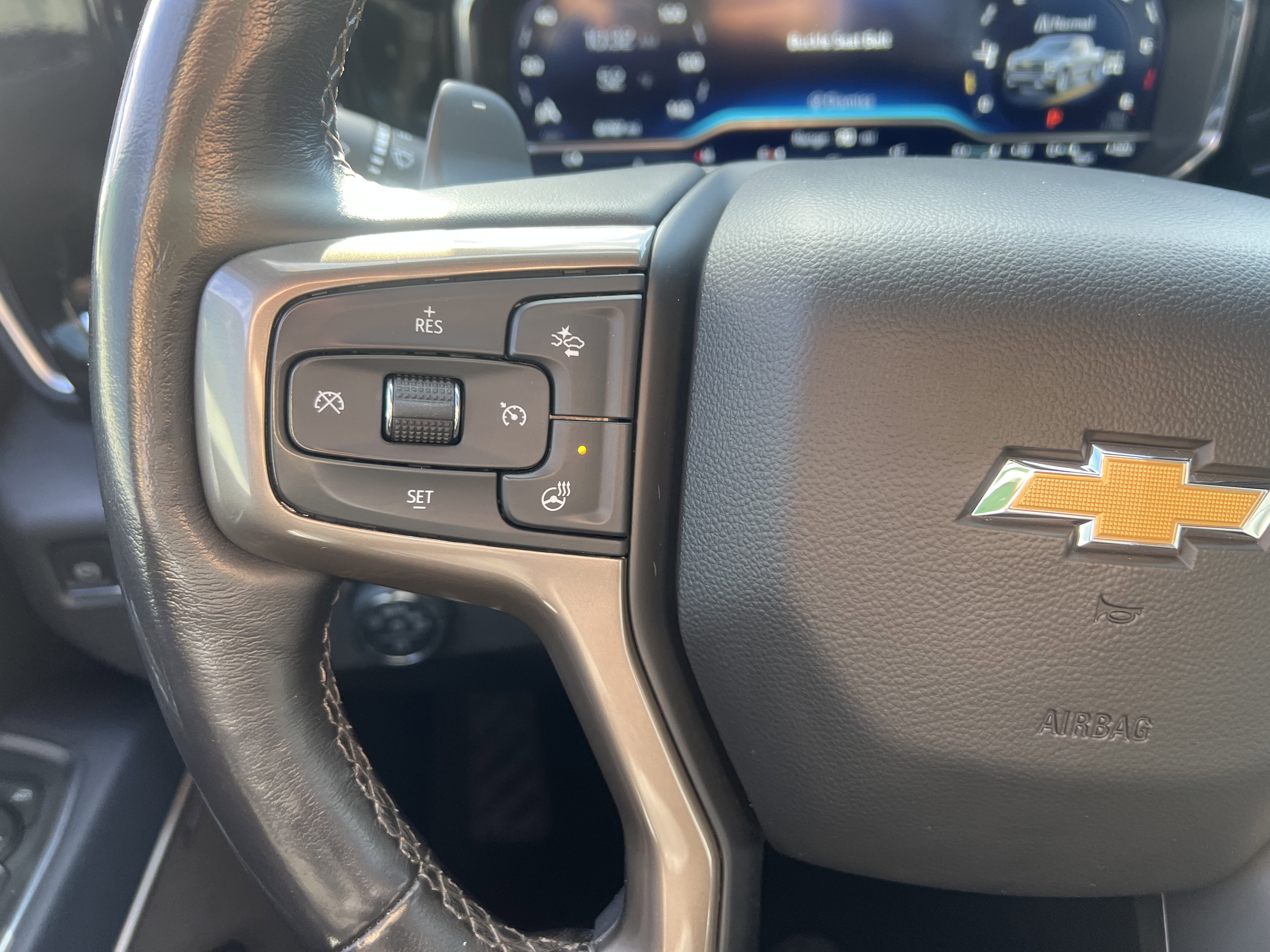 Certified 2022 Chevrolet Silverado 1500 High Country w/ Technology Package image 20