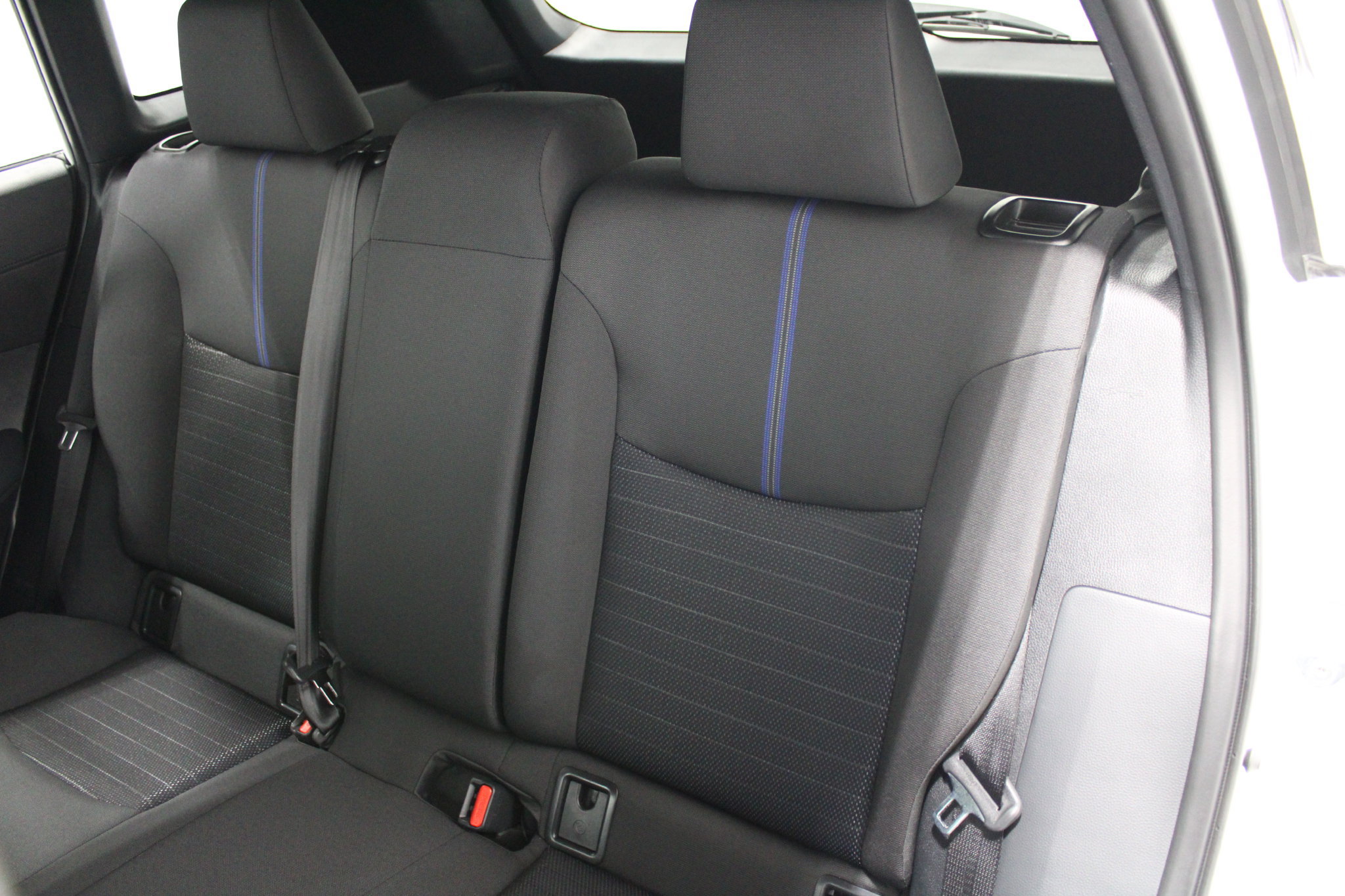 Used 2025 Toyota Corolla Cross AWD Hybrid image 15