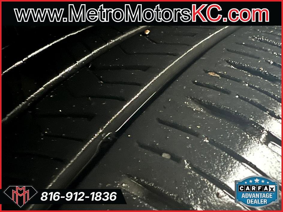 Used 2018 BMW 330i Gran Turismo xDrive image 12