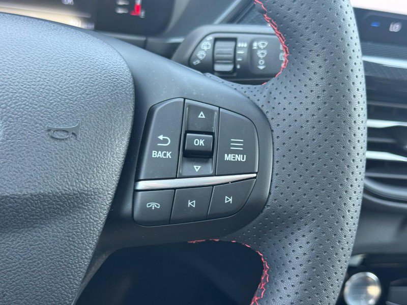 Certified 2023 Ford Escape ST-Line w/ Tech Pack #1 AWD/4WD image 19