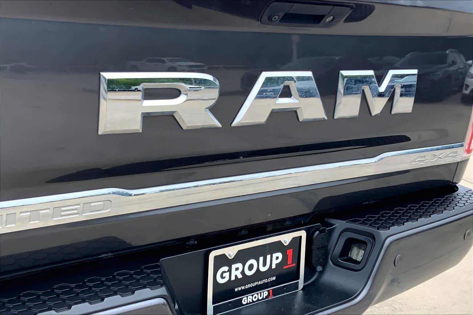 Used 2017 RAM 3500 Laramie Longhorn AWD/4WD image 30