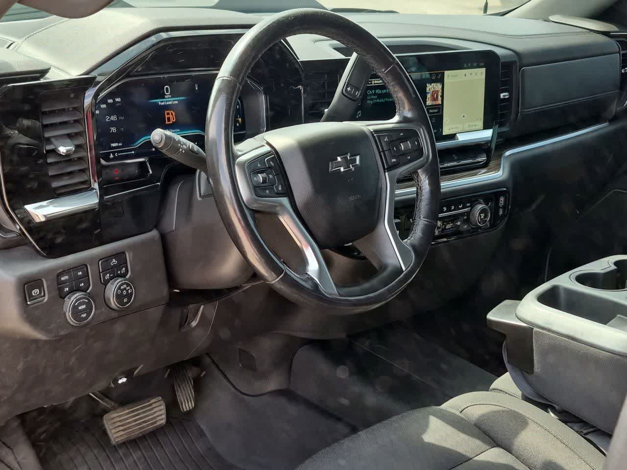 Used 2022 Chevrolet Silverado 1500 LT Trail Boss w/ Protection Package AWD/4WD image 2